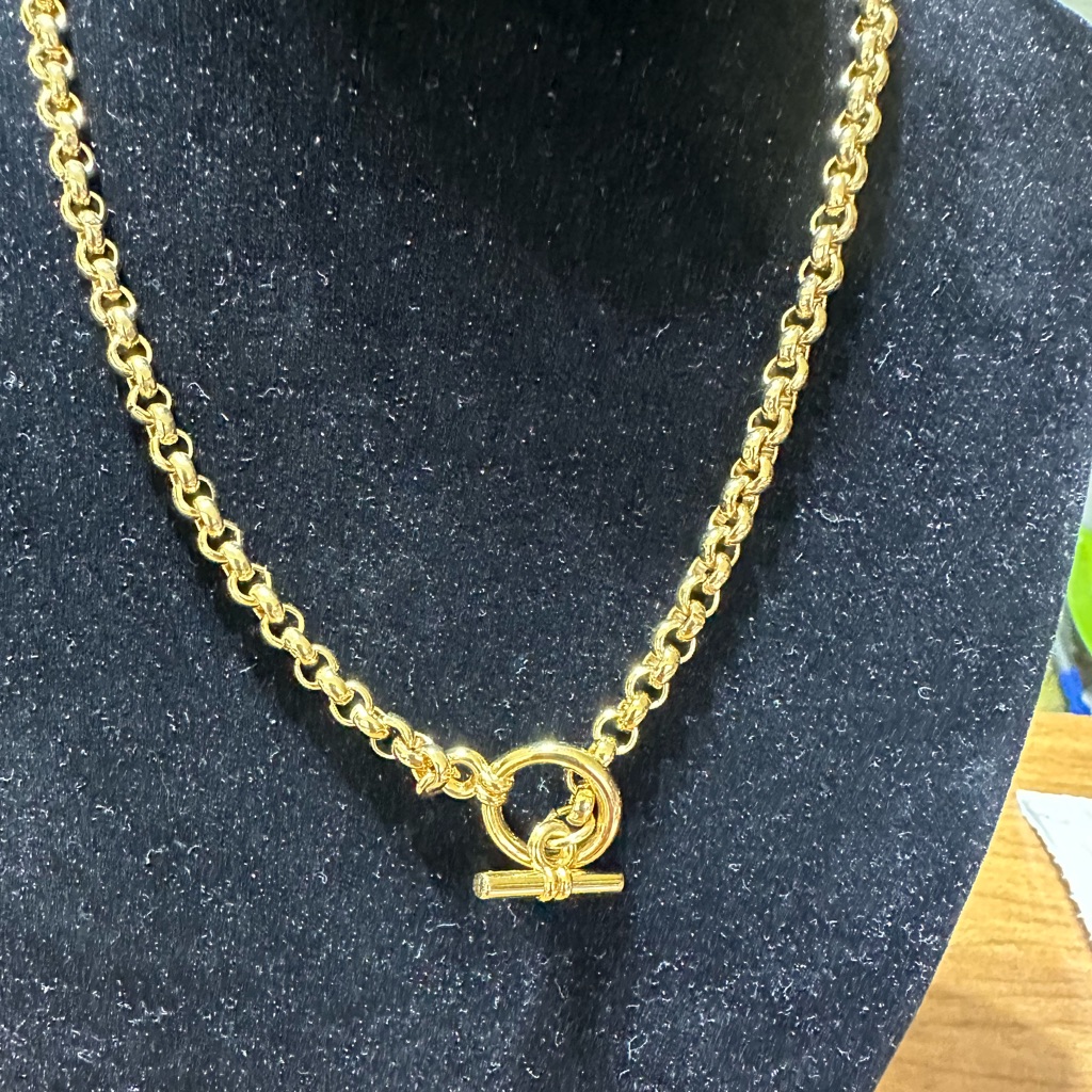 Monet Roll Chain Gold Tone 32$